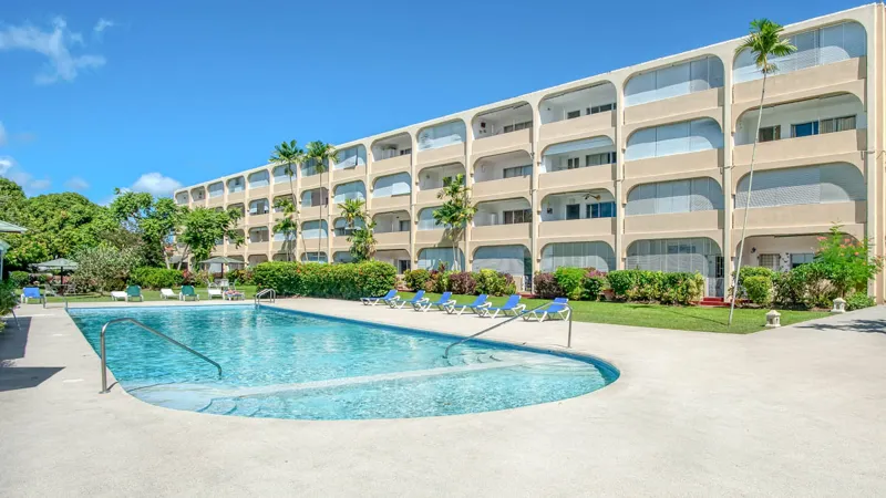 Golden View Community One-Bedroom Apartment in Sunset Crest