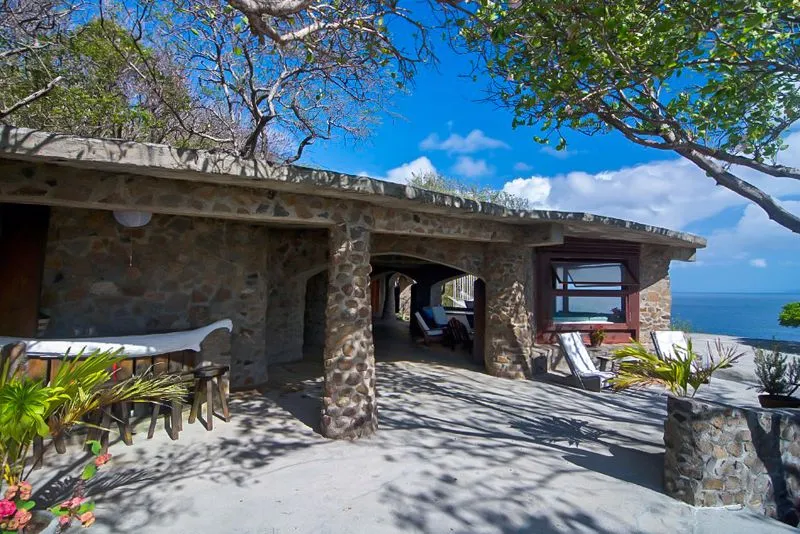 Moonhole Eco Villa