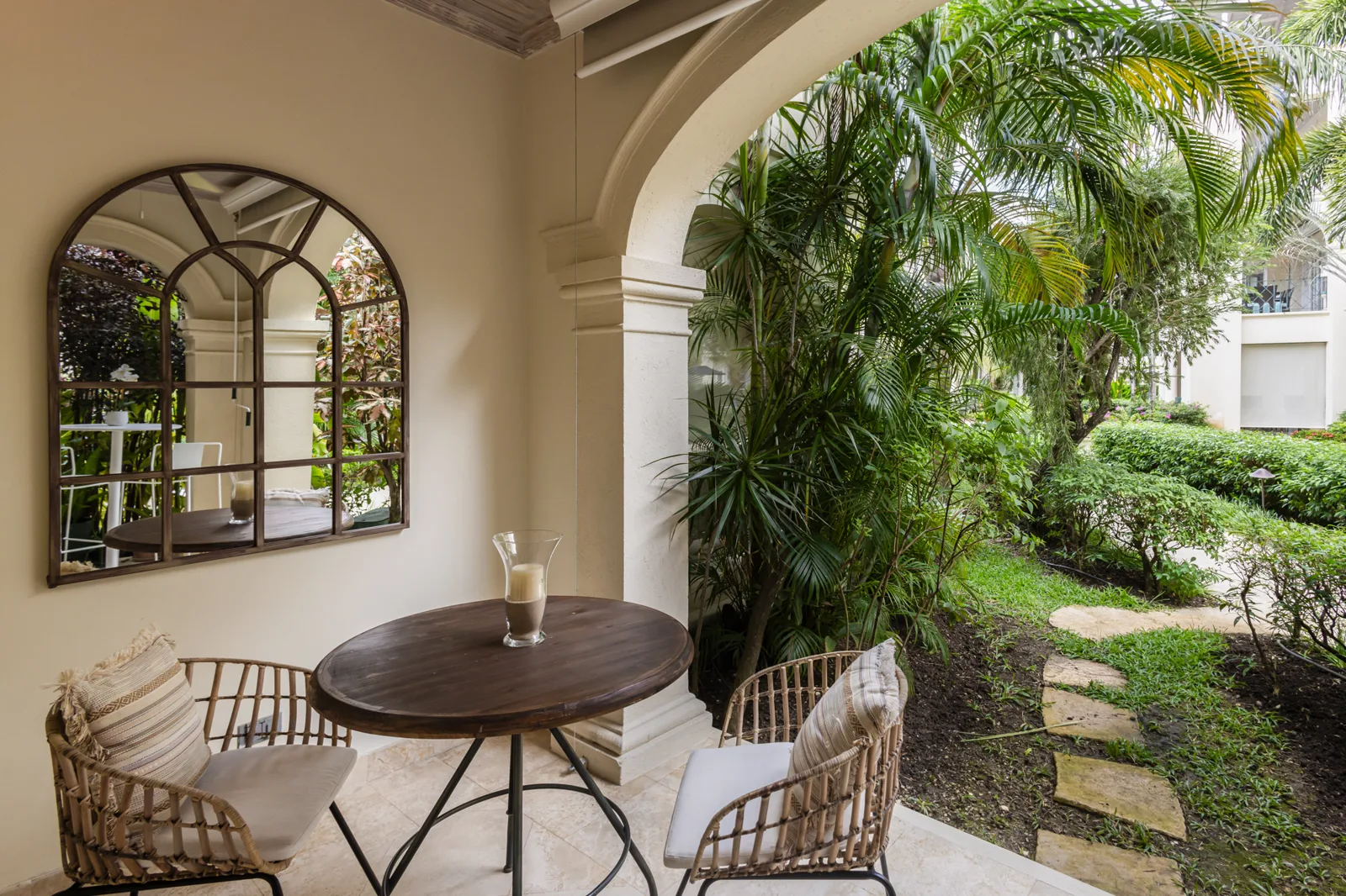 Beach Happy | Luxury Beachfront Haven, 1-bedroom apartment for rent in St Peter, Barbados - photograph 4