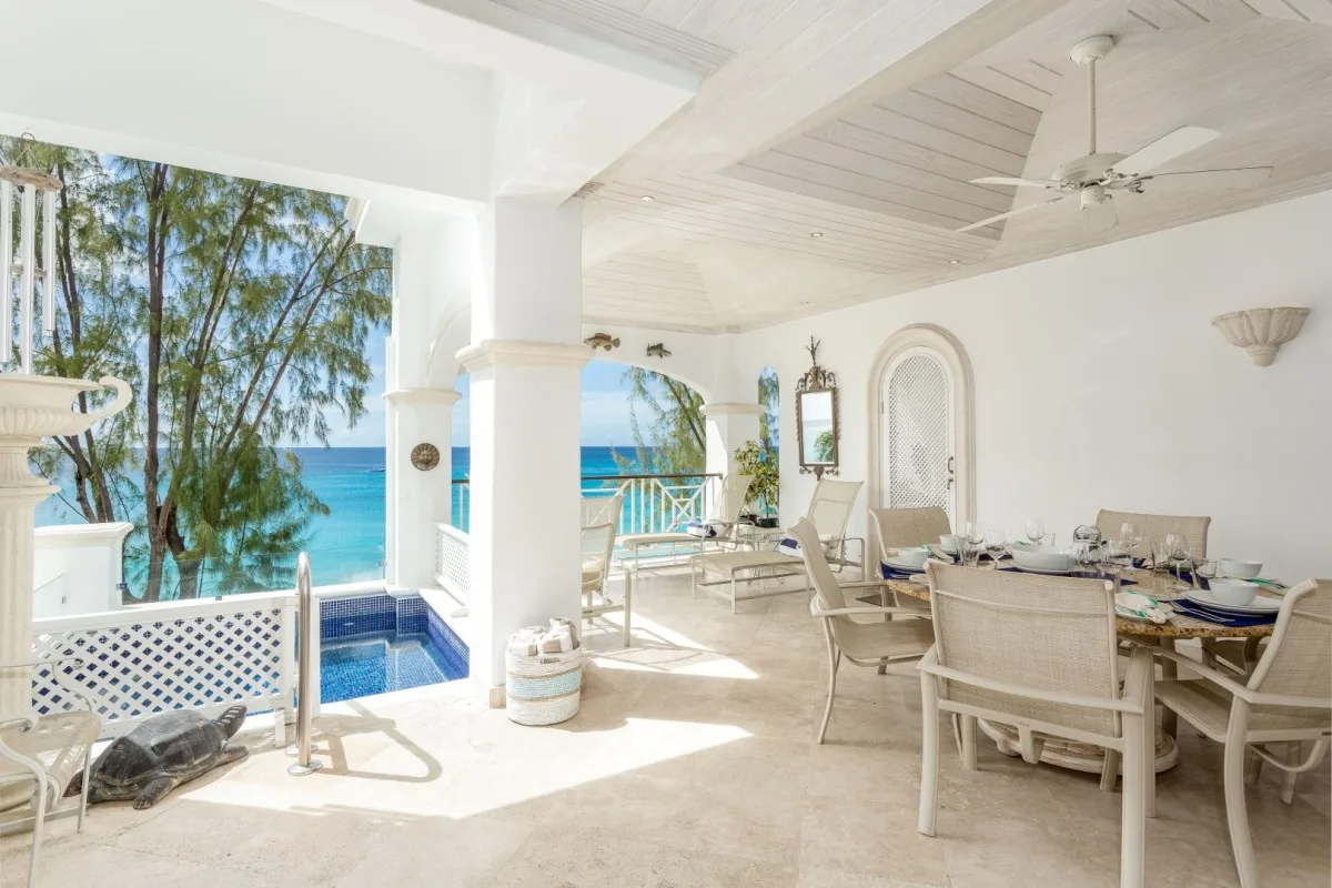 Hallidays, Old Trees - Paynes Bay Beach, 3-bedroom apartment for rent in St James, Barbados - photograph 4