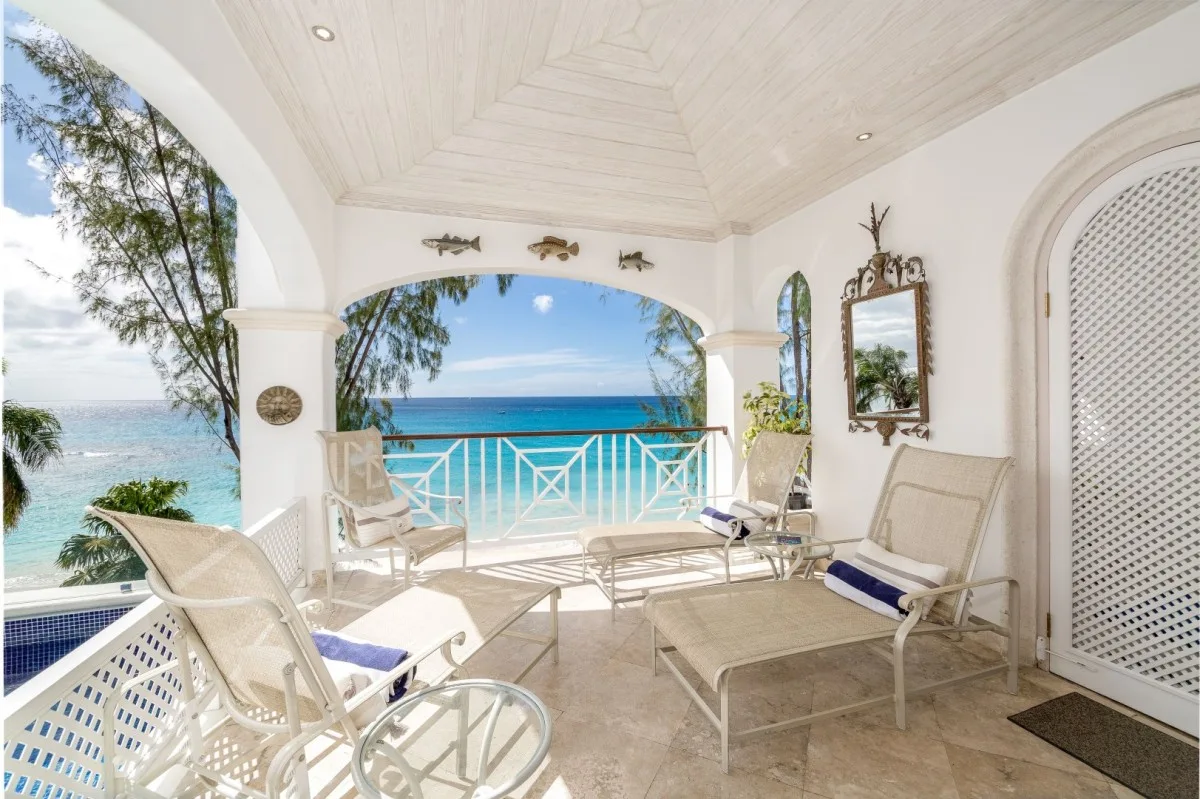 Hallidays, Old Trees - Paynes Bay Beach, 3-bedroom apartment for rent in St James, Barbados - photograph 13