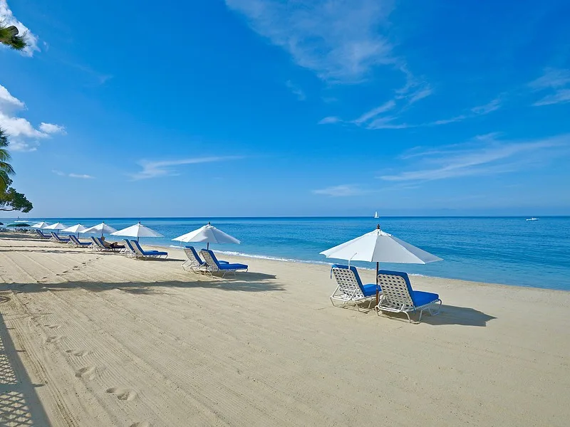 Hallidays, Old Trees - Paynes Bay Beach, 3-bedroom apartment for rent in St James, Barbados - photograph 22