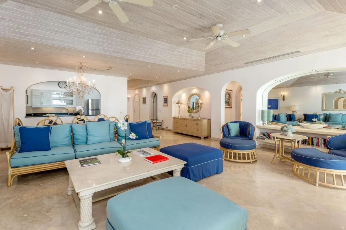 Hallidays, Old Trees - Paynes Bay Beach, 3-bedroom apartment for rent in St James, Barbados - photograph 21