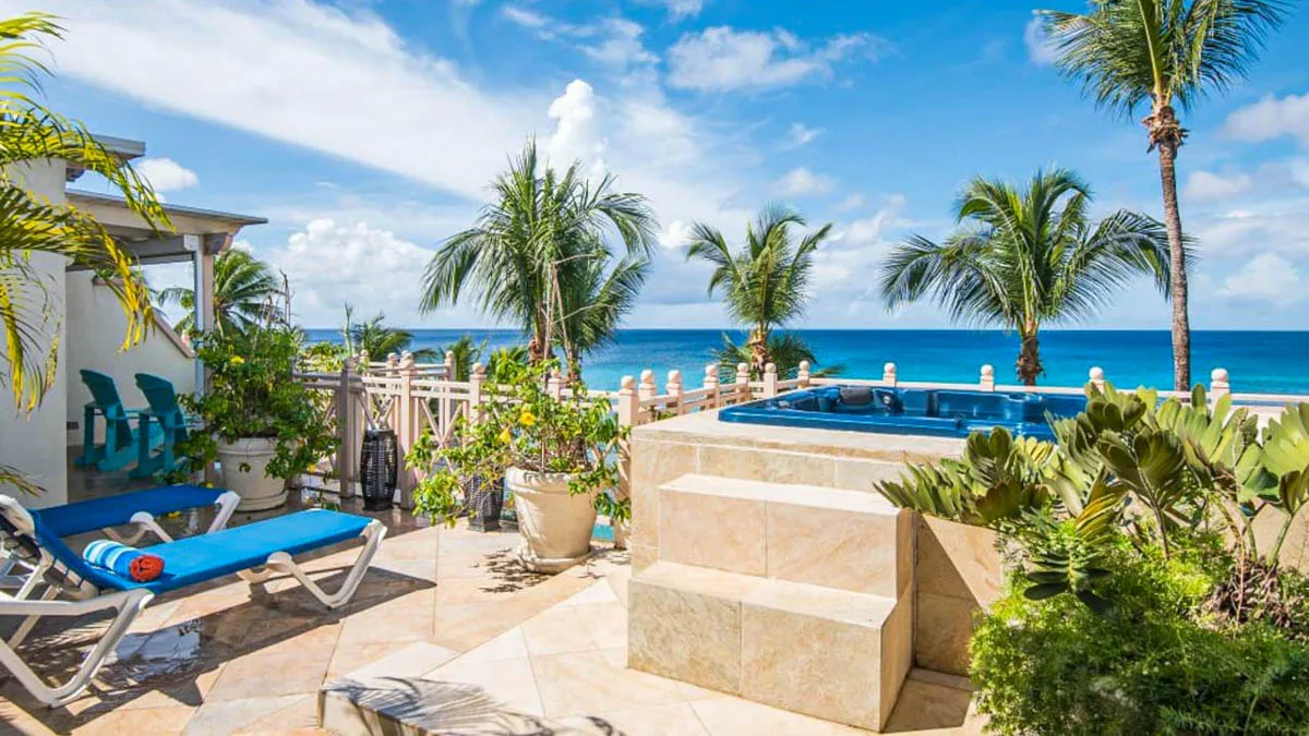 Reeds House Penthouse 11 | Luxury Beachfront Residence With A Rooftop Terrace, 3-bedroom apartment for sale in St James, Barbados - photograph 6