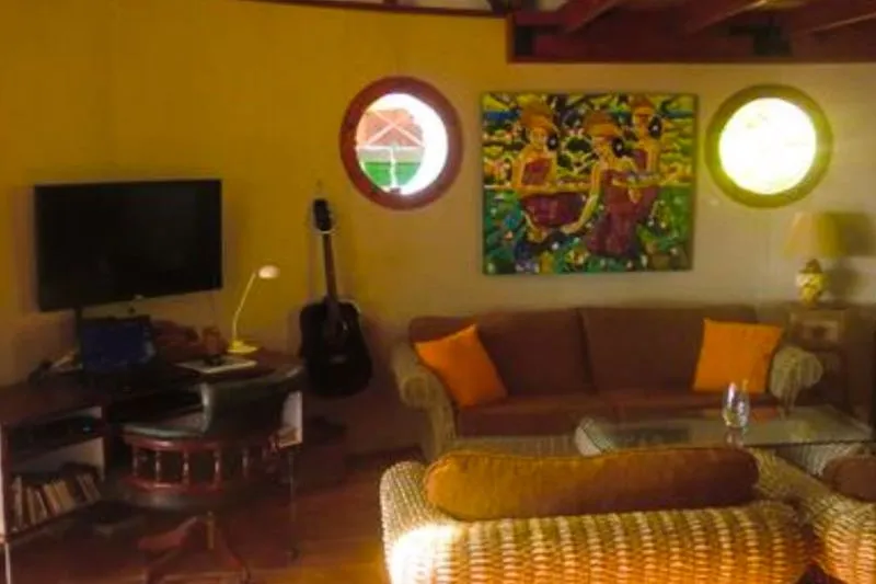 Three Bedroom Retreat, photograph 7