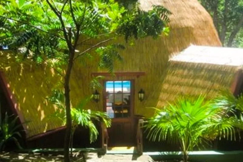 Three Bedroom Retreat, 3-bedroom villa for sale in Bequia, St Vincent & The Grenadines - photograph 8