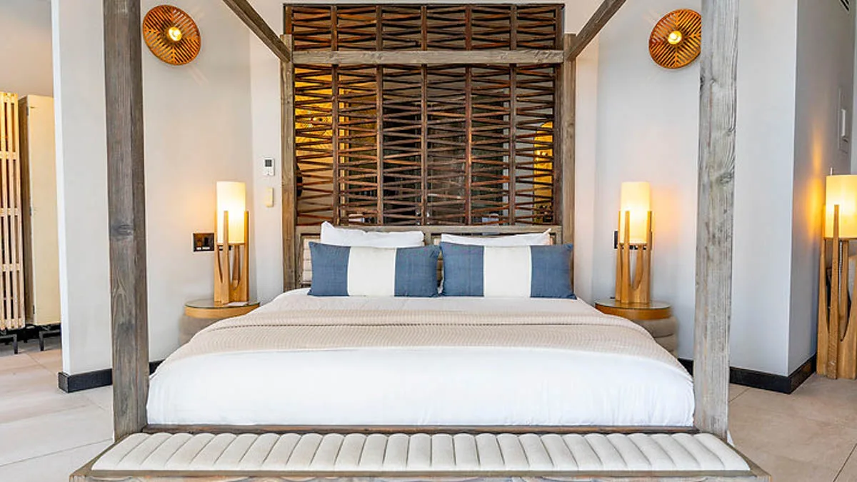 Ocean Suite K28 | Elevated Ocean Views, 1-bedroom villa for sale in St Mary, Antigua & Barbuda - four-poster bed
