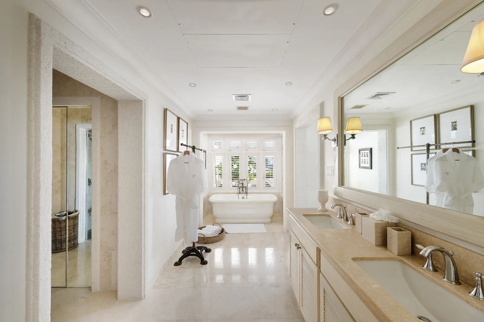 Penthouse 501 - Sandy Cove, 4-bedroom apartment for rent in St James, Barbados - photograph 9
