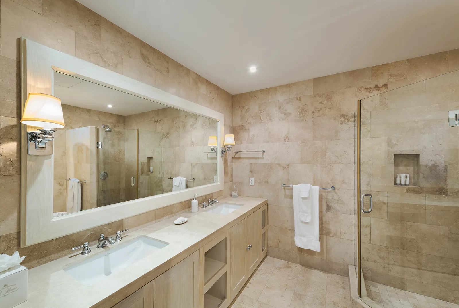 Penthouse 501 - Sandy Cove, 4-bedroom apartment for rent in St James, Barbados - photograph 11