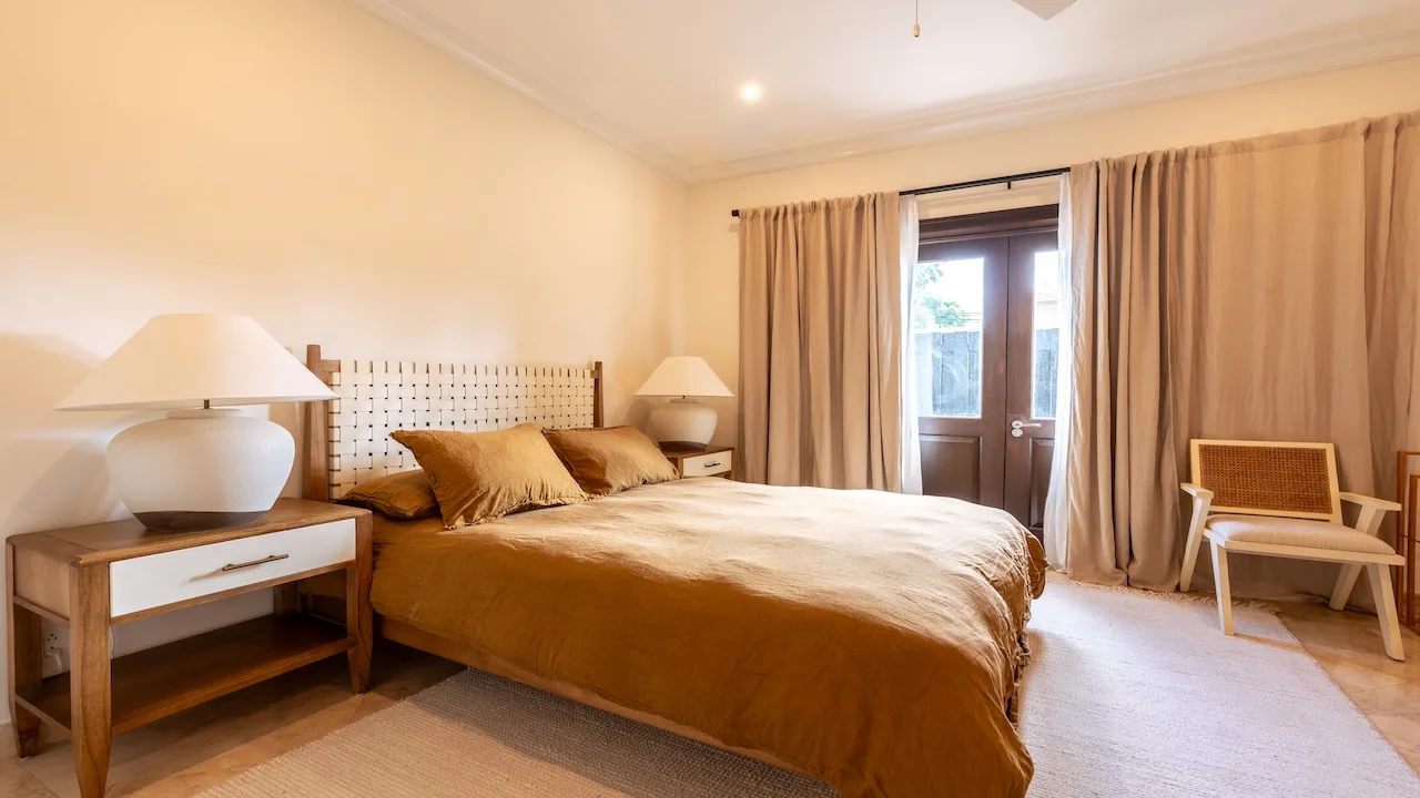 Sandy Cove 102 | Elegant Beachfront Residence, 3-bedroom apartment for sale in St James, Barbados - photograph 10