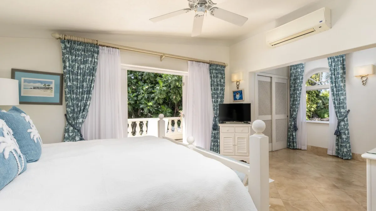 Sandalo | Caribbean Style Beachfront Villa, 5-bedroom villa for sale in St Peter, Barbados - photograph 13