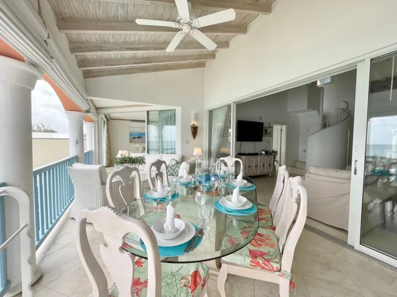 Villas on the Beach 403 - Holetown