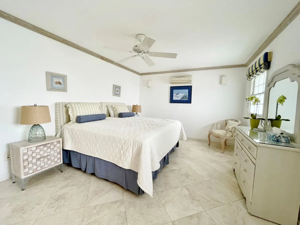 Villas on the Beach 403 - Holetown, 3-bedroom villa for rent in St James, Barbados - photograph 9