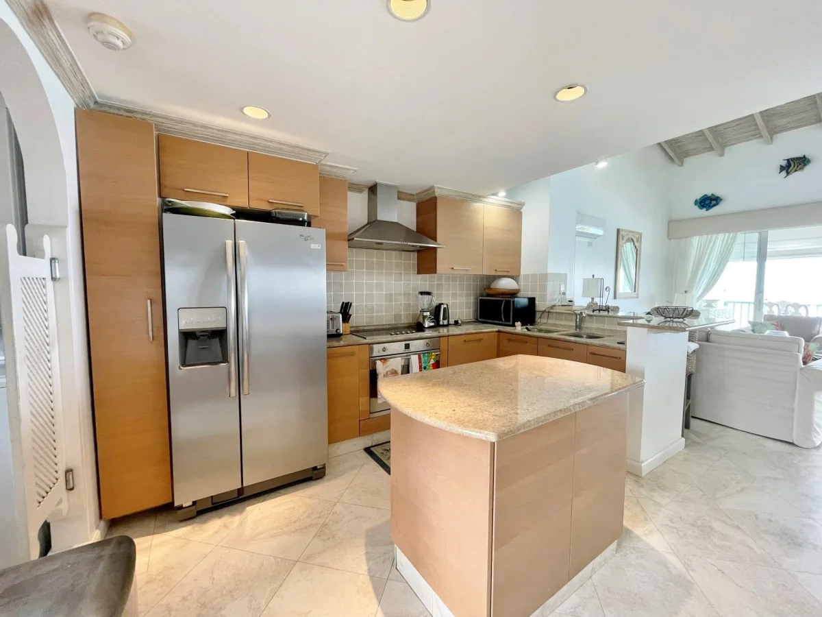 Villas on the Beach 403 - Holetown, 3-bedroom villa for rent in St James, Barbados - photograph 10