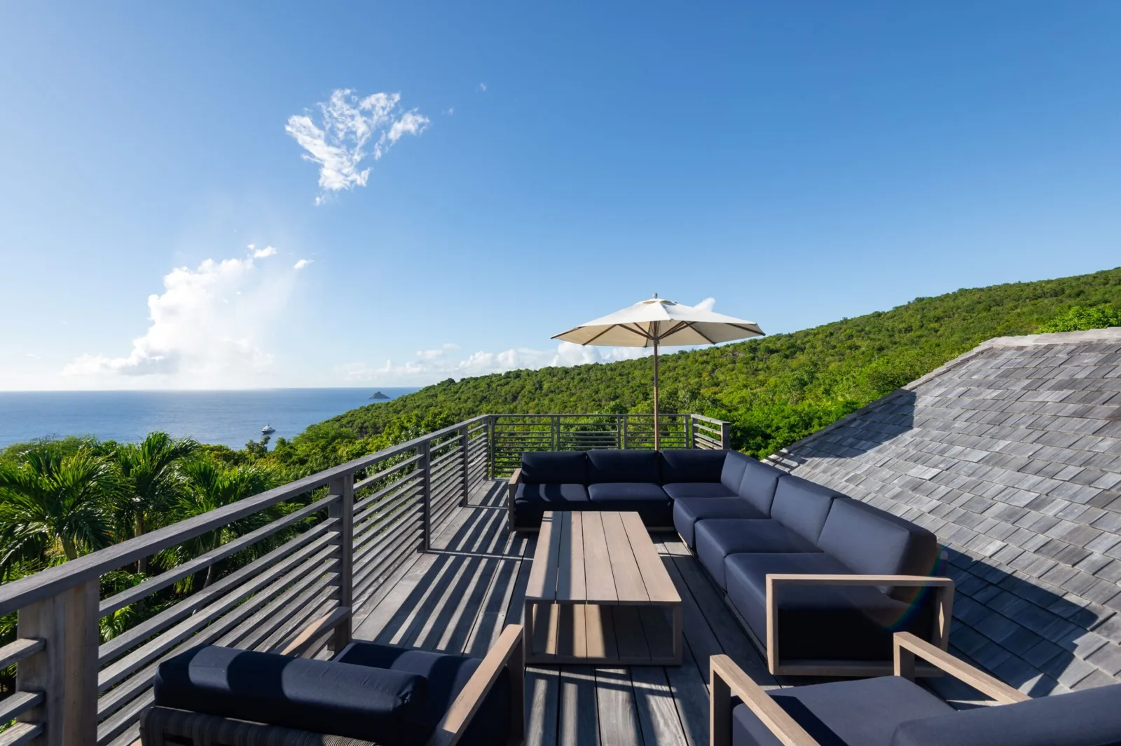 Villa Aura, 6-bedroom villa for rent in Gouverneur, St Barts - photograph 13