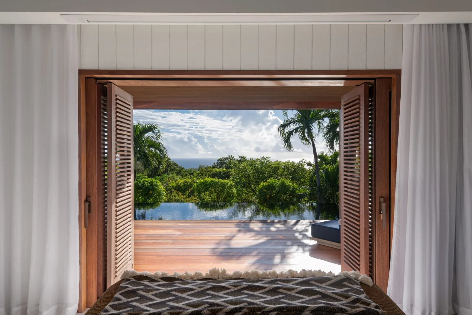 Villa Aura, 6-bedroom villa for rent in Gouverneur, St Barts - photograph 22