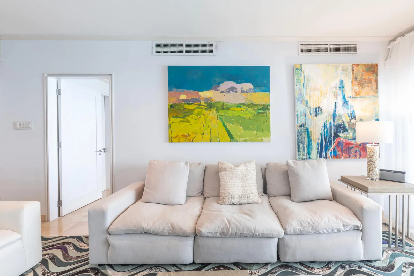 Coral Cove 10 - Paynes Bay Beach, 3-bedroom apartment for rent in St James, Barbados - photograph 2