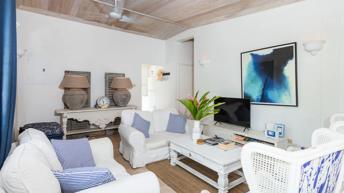 Palm Villa | Stylish West Coast Residence, 3-bedroom villa for sale in St James, Barbados - photograph 7