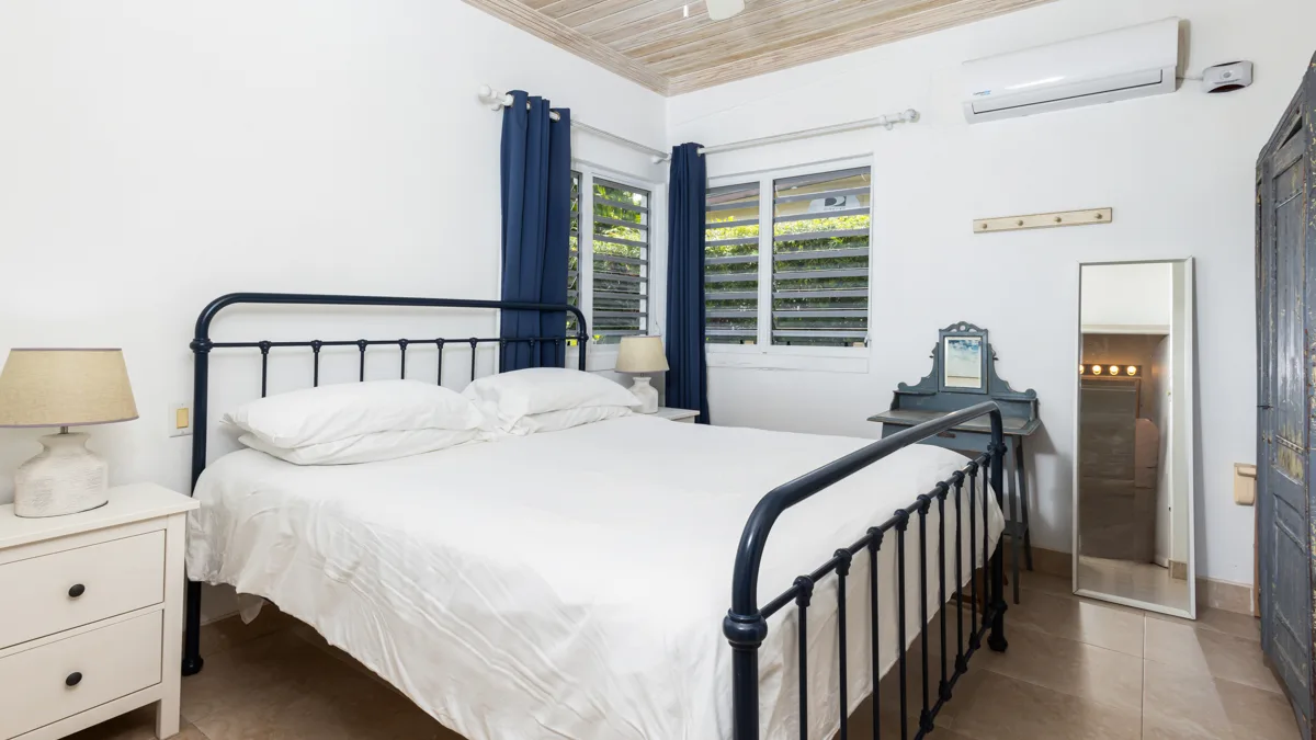 Palm Villa | Stylish West Coast Residence, 3-bedroom villa for sale in St James, Barbados - photograph 11
