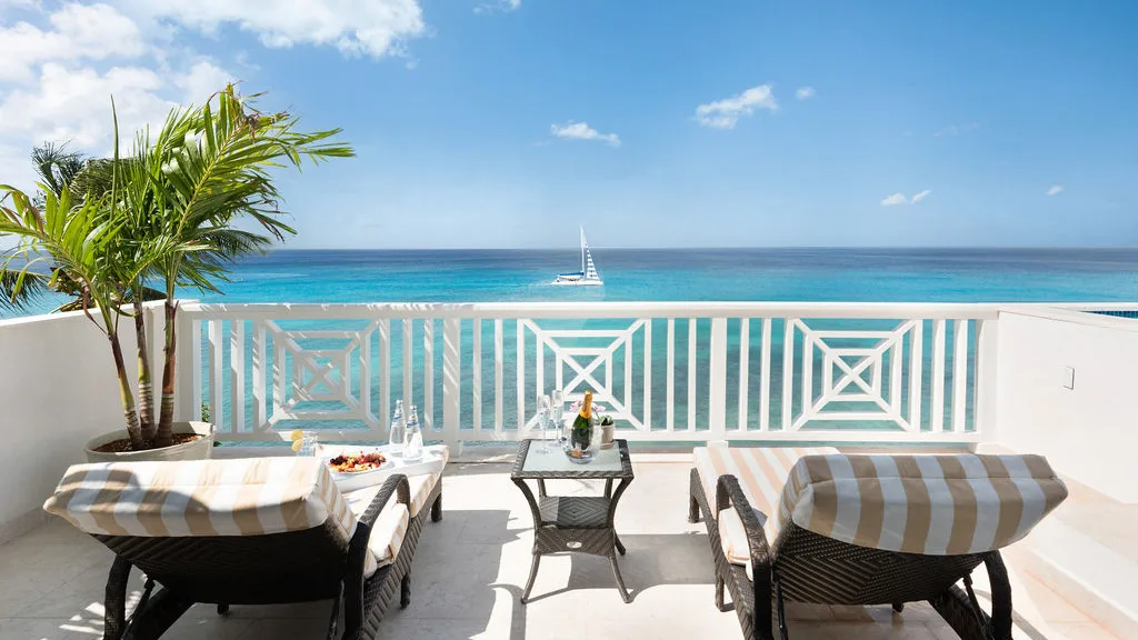 Calico | Modern Beachfront Living, 6-bedroom villa for sale in St James, Barbados - photograph 25