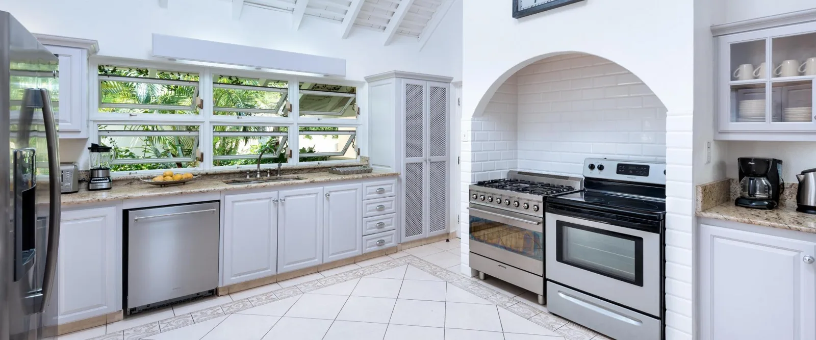 Point of View - Sandy Lane, 5-bedroom villa for rent in St James, Barbados - photograph 2