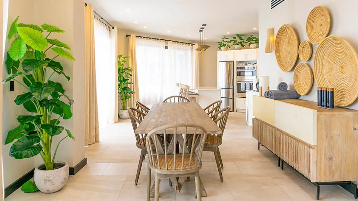 Villa Sea Star | Infinity Pool and Sea Views, 2-bedroom villa for sale in St Mary, Antigua & Barbuda - dining table