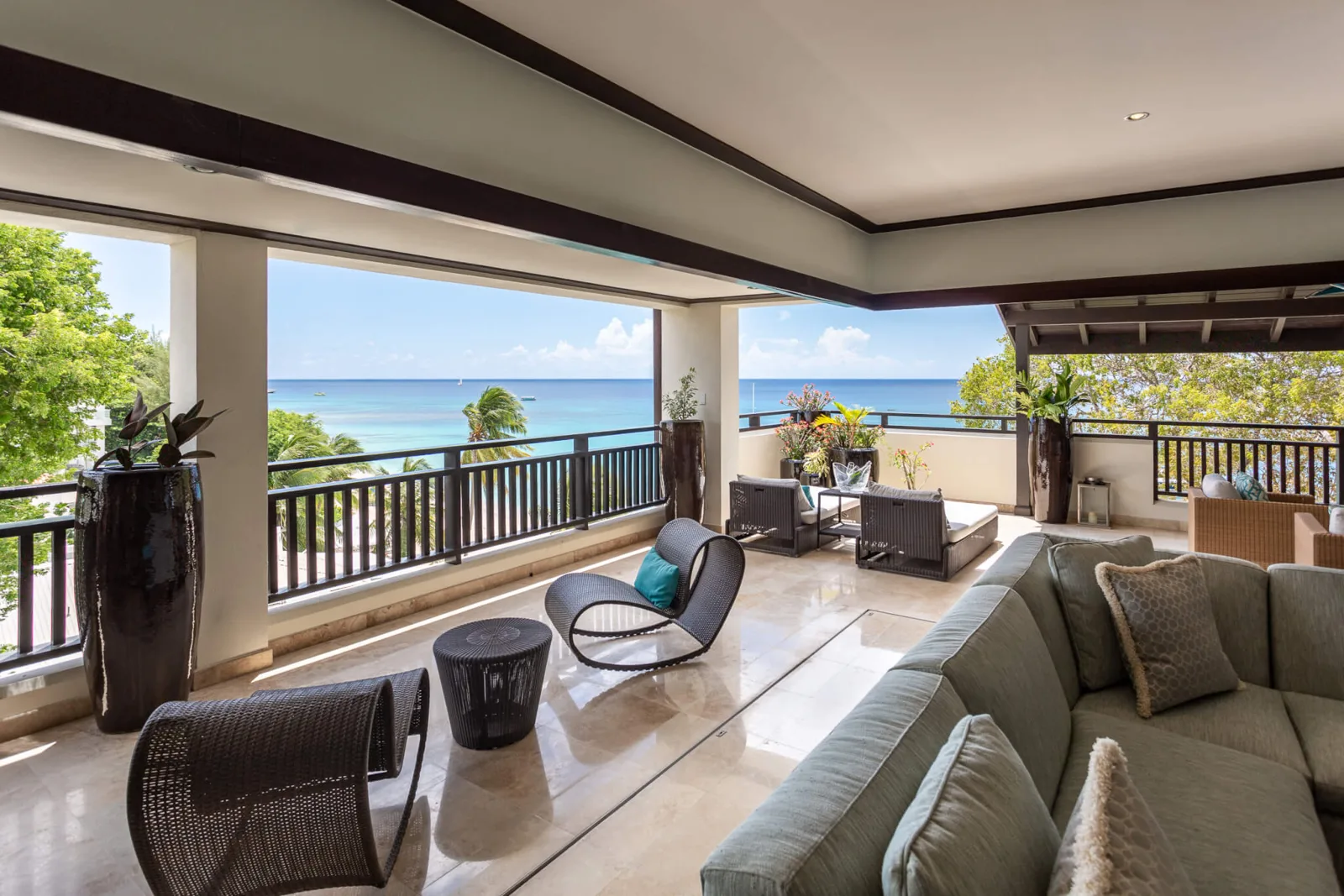 Crowsnest - Coral Cove Penthouse No.14, 3-bedroom apartment for rent in St James, Barbados