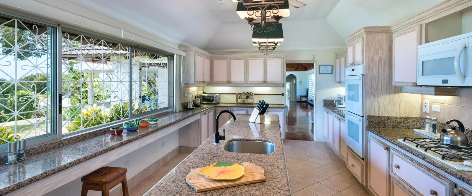 Solandra - Sandy Lane, 3-bedroom villa for rent in St James, Barbados - photograph 8