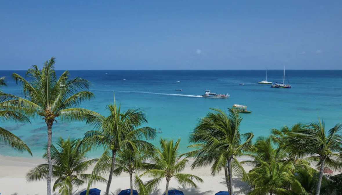 Smugglers Cove Penthouse, 4-bedroom apartment for rent in St James, Barbados - photograph 5