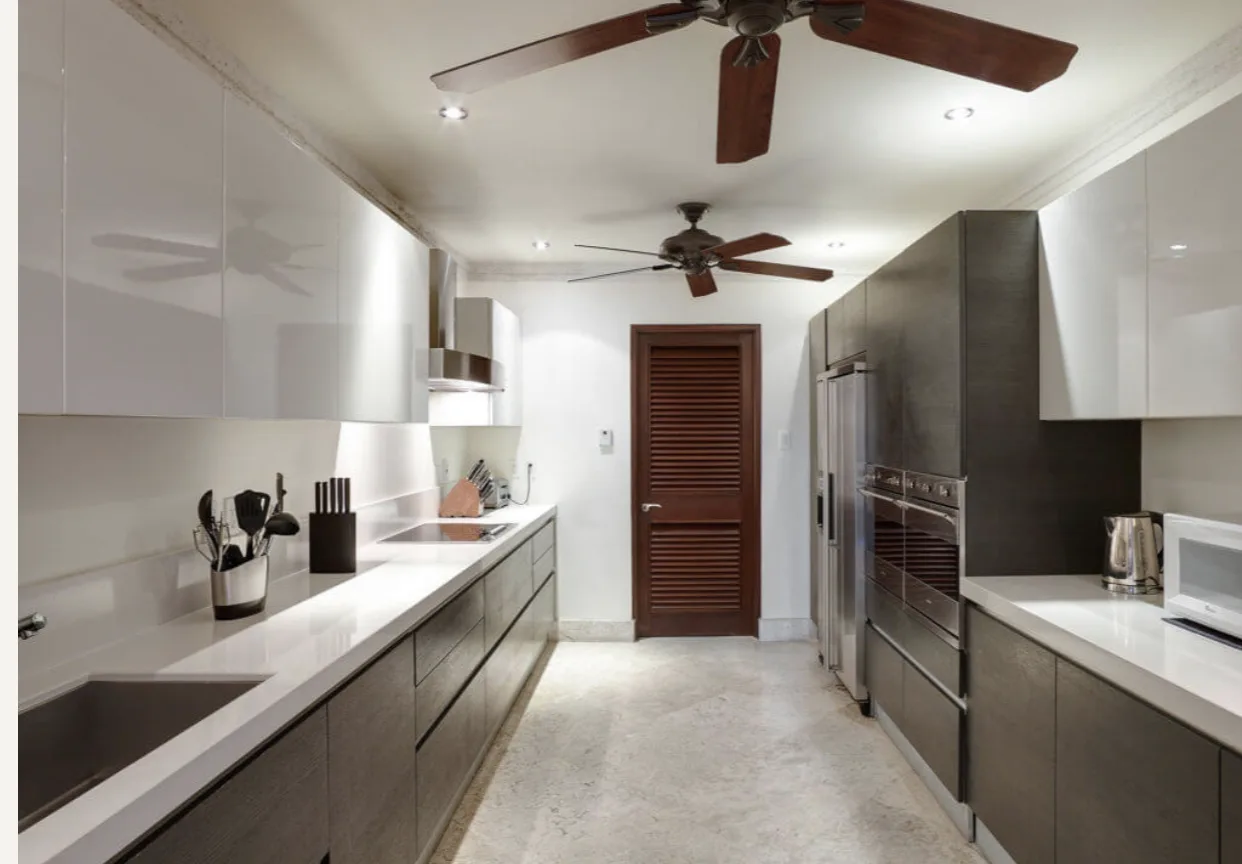 Smugglers Cove Penthouse, 4-bedroom apartment for rent in St James, Barbados - photograph 6