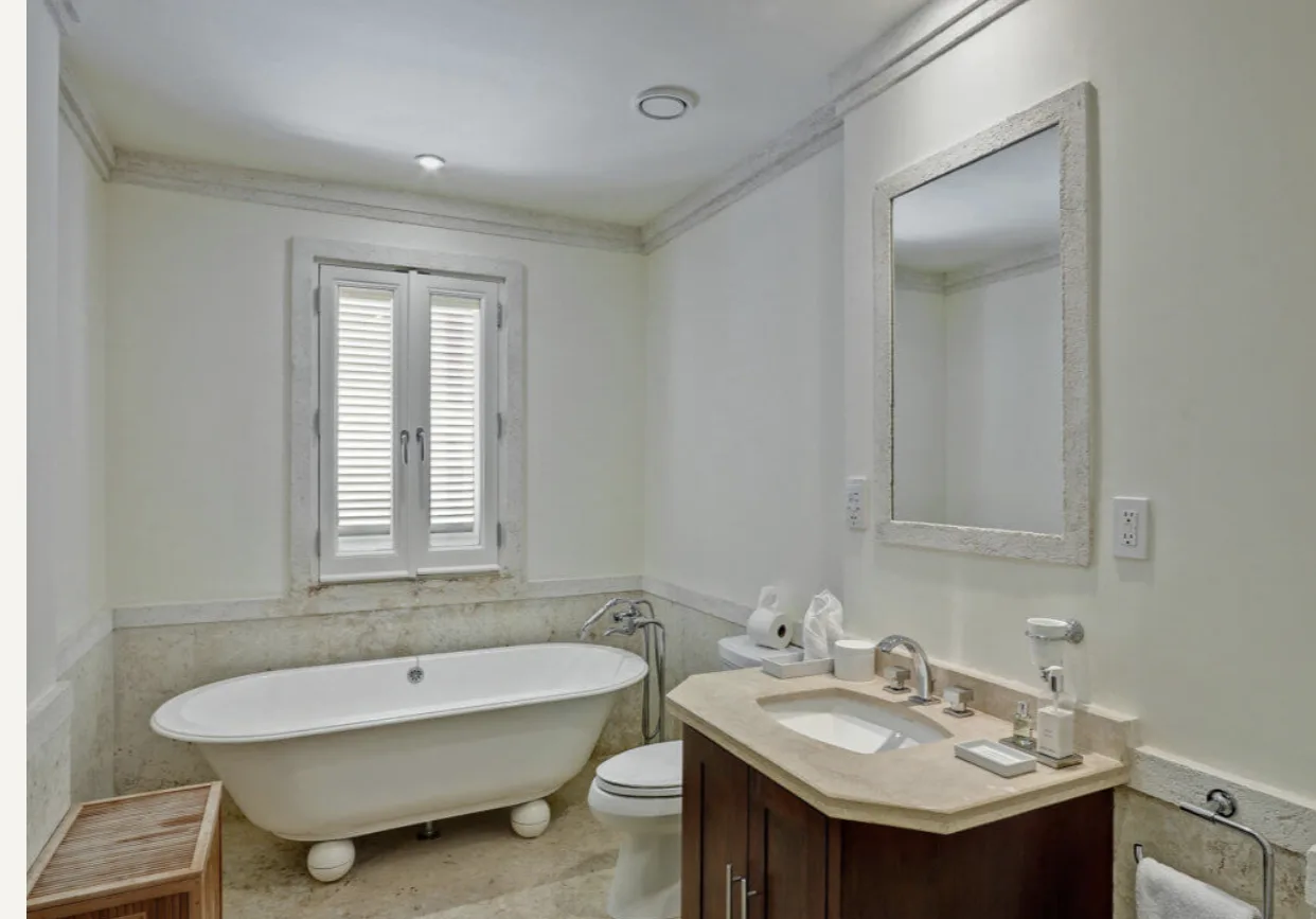 Smugglers Cove Penthouse, 4-bedroom apartment for rent in St James, Barbados - photograph 21