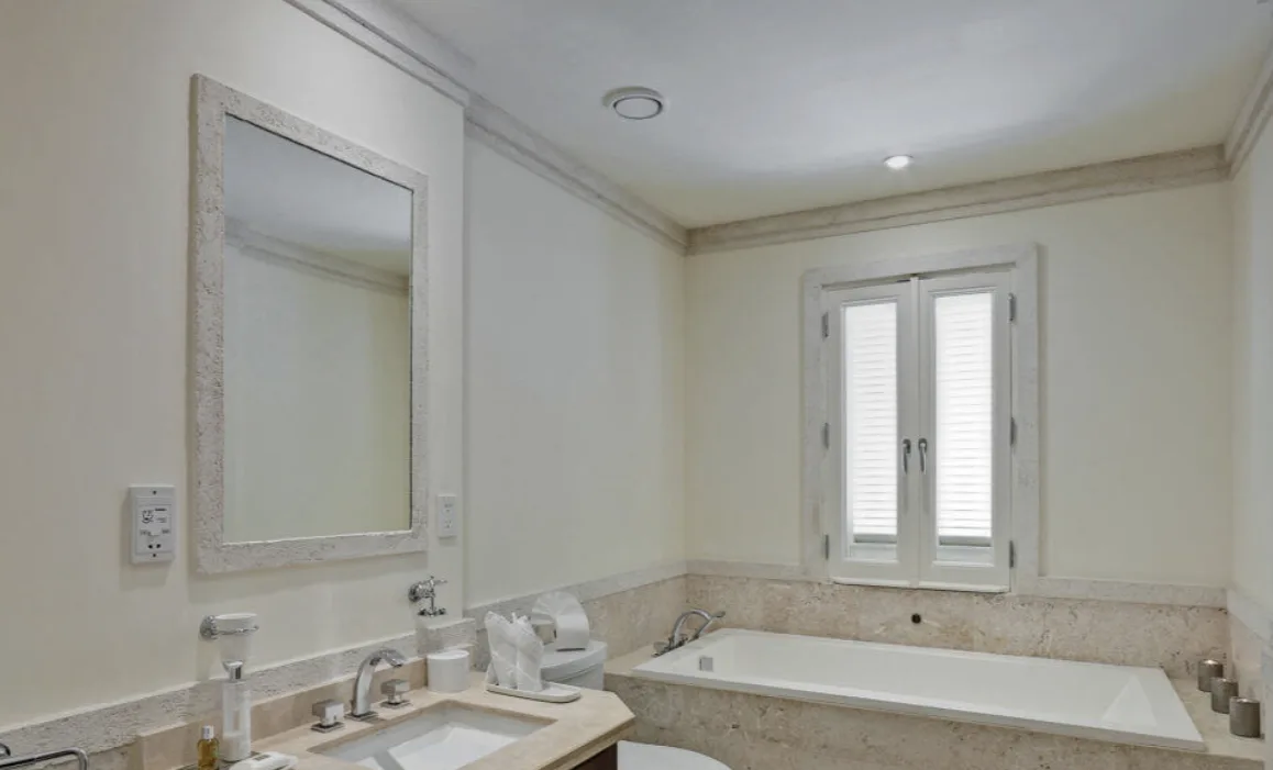 Smugglers Cove Penthouse, 4-bedroom apartment for rent in St James, Barbados - photograph 15