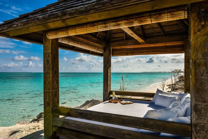 Ultra-Luxury Beachfront Villa, photograph 6