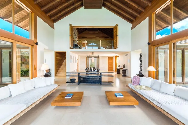 Ultra-Luxury Beachfront Villa, photograph 7