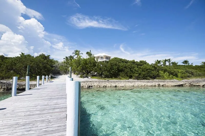 Foot’s Cay Private Island, photograph 2
