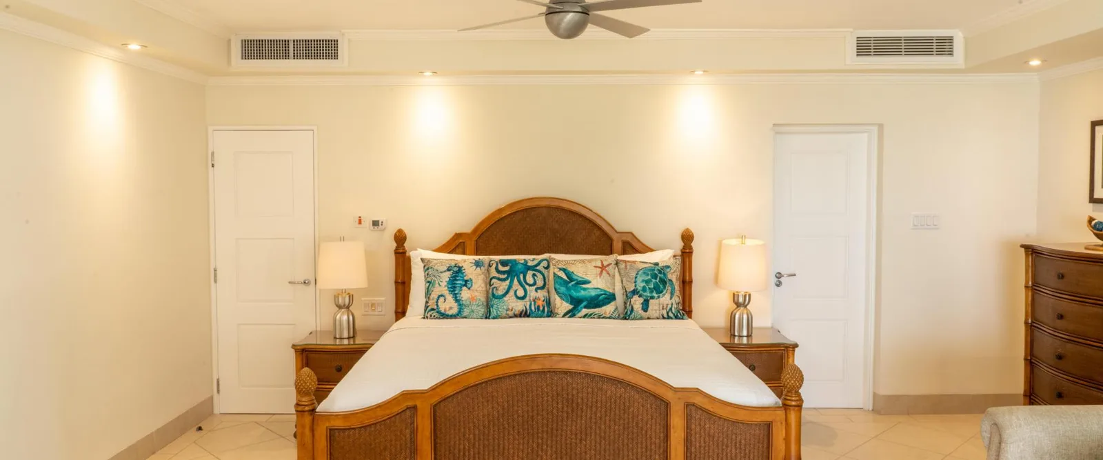 Palm Beach 410 - Hastings, 2-bedroom apartment for rent in Christ Church, Barbados - photograph 10