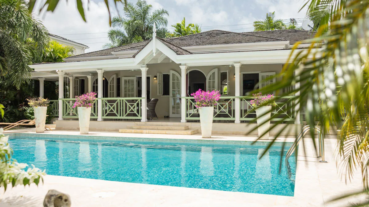 Hibiscus Villa & Cottage | Exceptional Beachfront Homes, 6-bedroom villa for sale in St James, Barbados - photograph 3