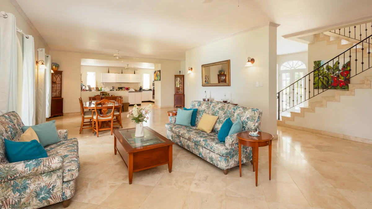 Hibiscus Villa & Cottage | Exceptional Beachfront Homes, 6-bedroom villa for sale in St James, Barbados - photograph 8