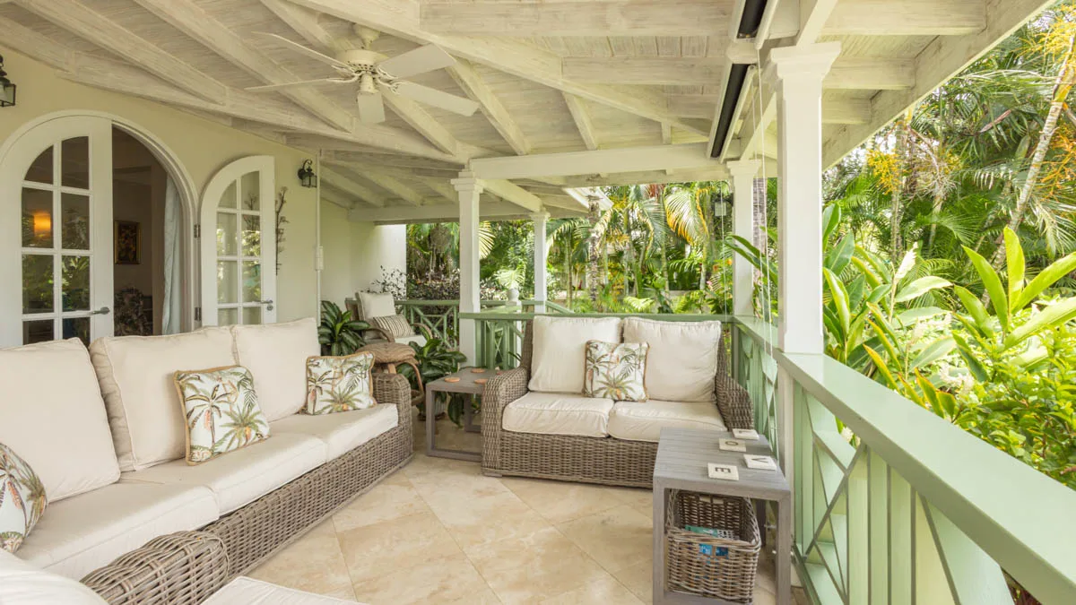 Hibiscus Villa & Cottage | Exceptional Beachfront Homes, 6-bedroom villa for sale in St James, Barbados - photograph 19