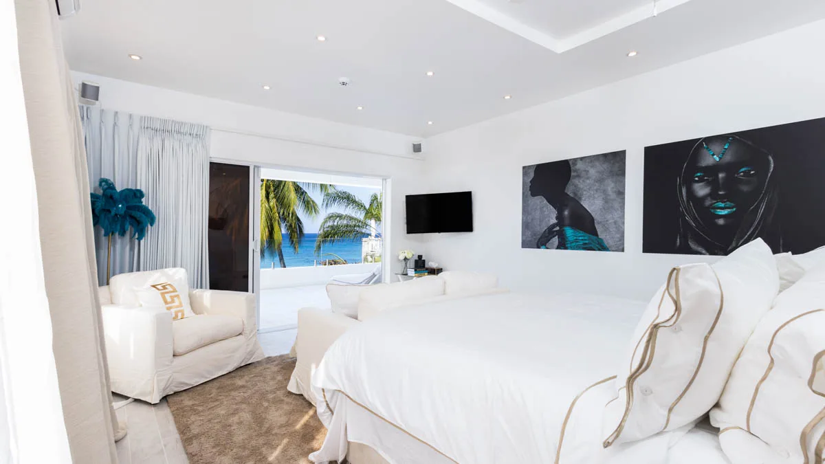 Solaris Beach House | Caribbean Beachfront Retreat, 5-bedroom villa for sale in St James, Barbados - photograph 10