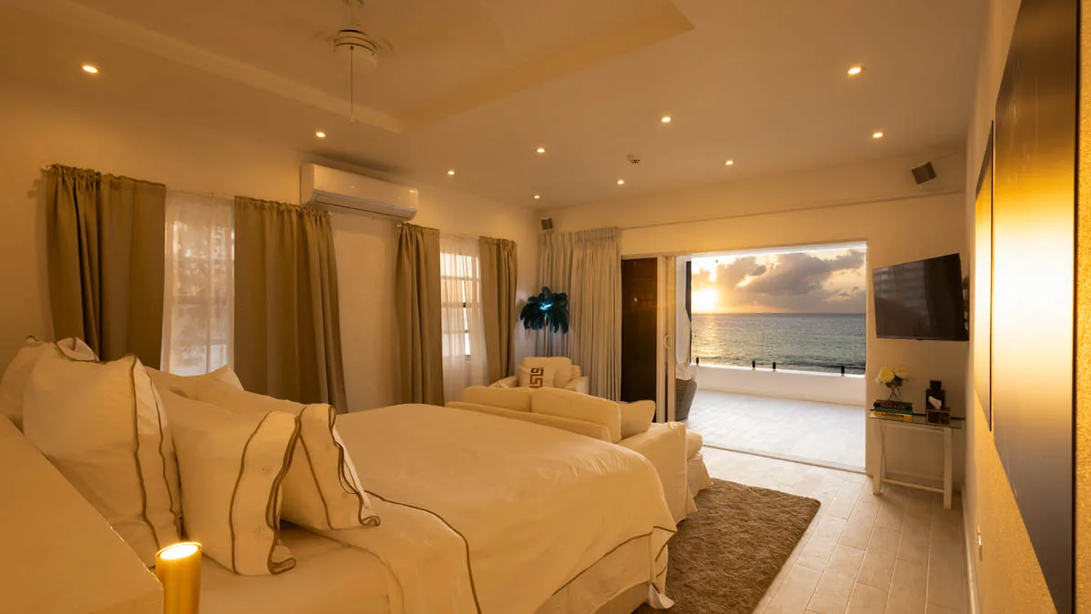 Solaris Beach House | Caribbean Beachfront Retreat, 5-bedroom villa for sale in St James, Barbados - photograph 12