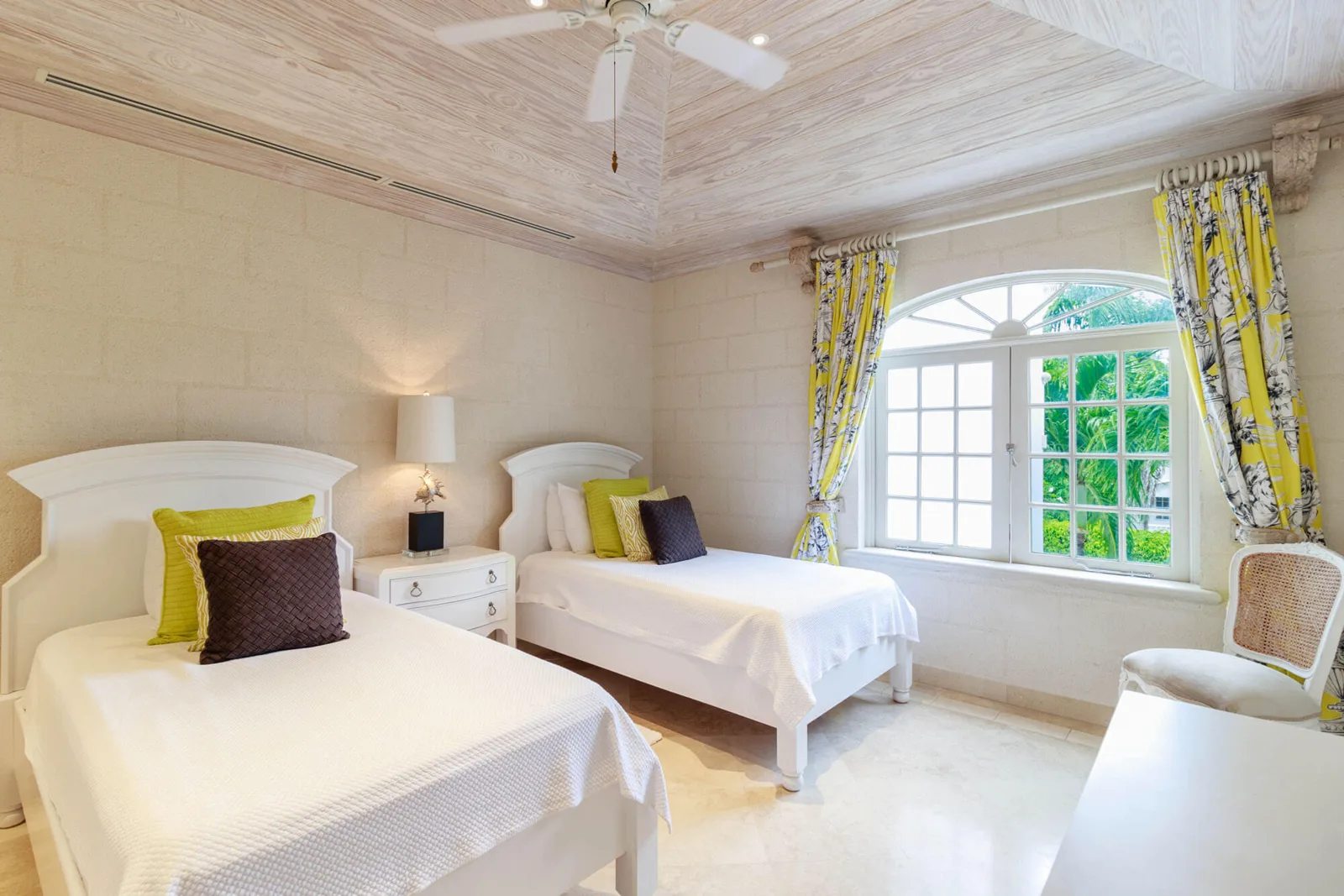 Firefly, Old Trees, 5-bedroom villa for rent in St James, Barbados - photograph 7