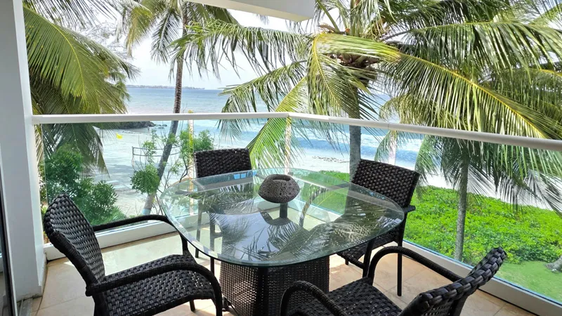 Ocean One 304 | Luxury Beachfront Apartment for Long-Term Rental on Maxwell Beach