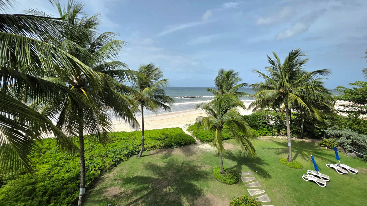 Ocean One 304 | Luxury Beachfront Apartment for Long-Term Rental on Maxwell Beach, 2-bedroom apartment for rent in Christ Church, Barbados - photograph 2
