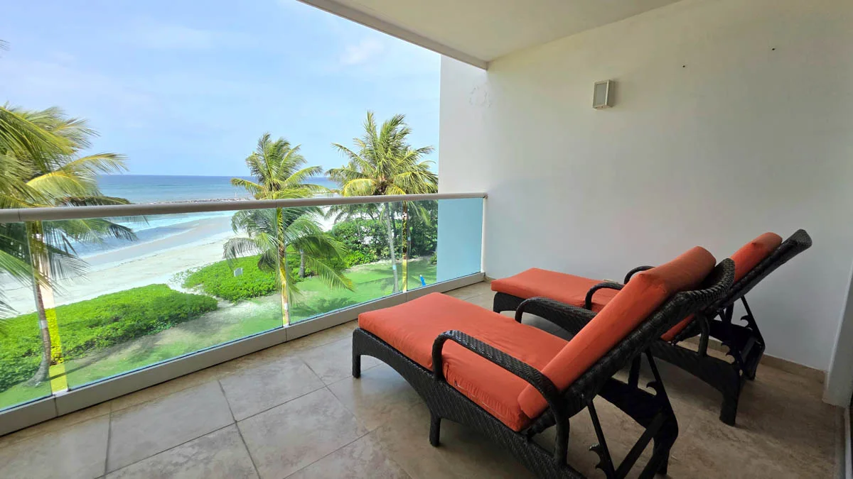 Ocean One 304 | Luxury Beachfront Apartment for Long-Term Rental on Maxwell Beach, 2-bedroom apartment for rent in Christ Church, Barbados - photograph 3