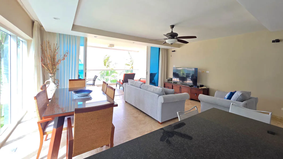Ocean One 304 | Luxury Beachfront Apartment for Long-Term Rental on Maxwell Beach, 2-bedroom apartment for rent in Christ Church, Barbados - photograph 9