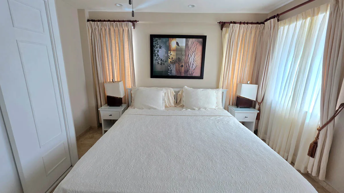 Ocean One 304 | Luxury Beachfront Apartment for Long-Term Rental on Maxwell Beach, 2-bedroom apartment for rent in Christ Church, Barbados - photograph 14