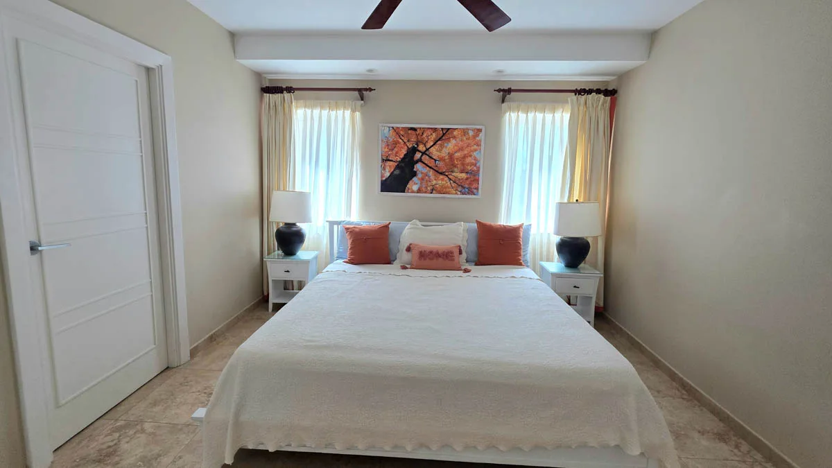 Ocean One 304 | Luxury Beachfront Apartment for Long-Term Rental on Maxwell Beach, 2-bedroom apartment for rent in Christ Church, Barbados - photograph 19