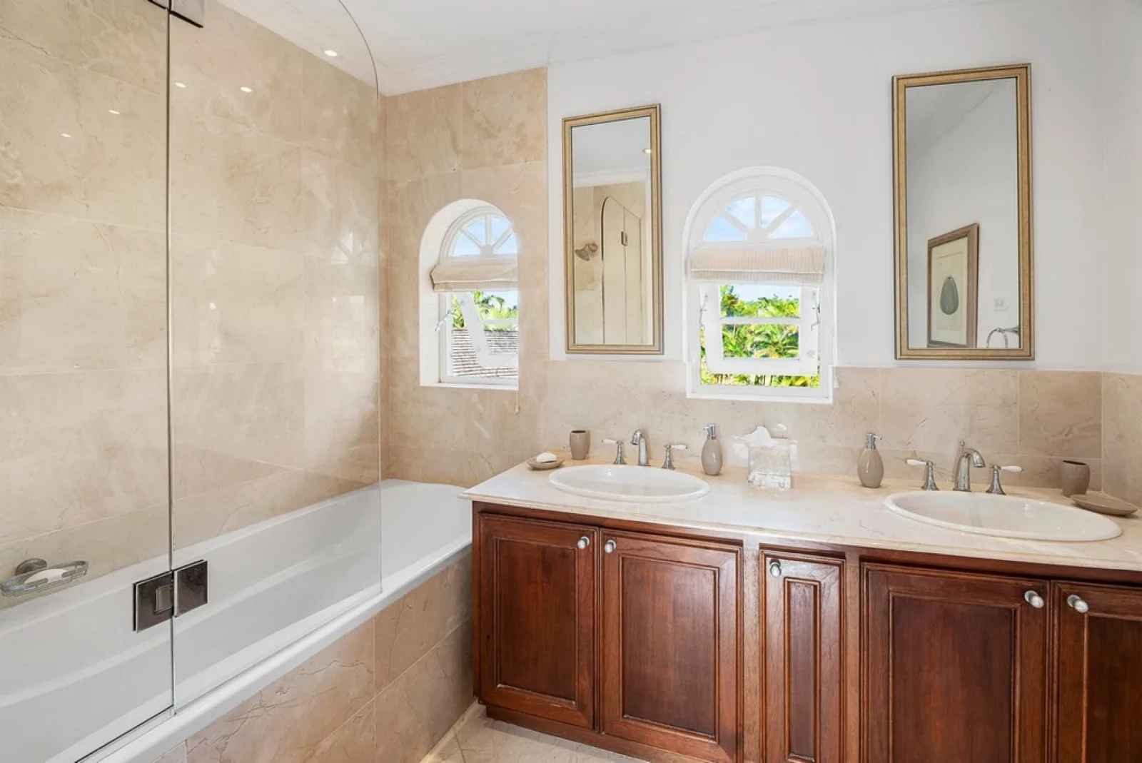 Wild Cane Ridge No.2 - Royal Westmoreland, 6-bedroom villa for rent in St James, Barbados - photograph 13