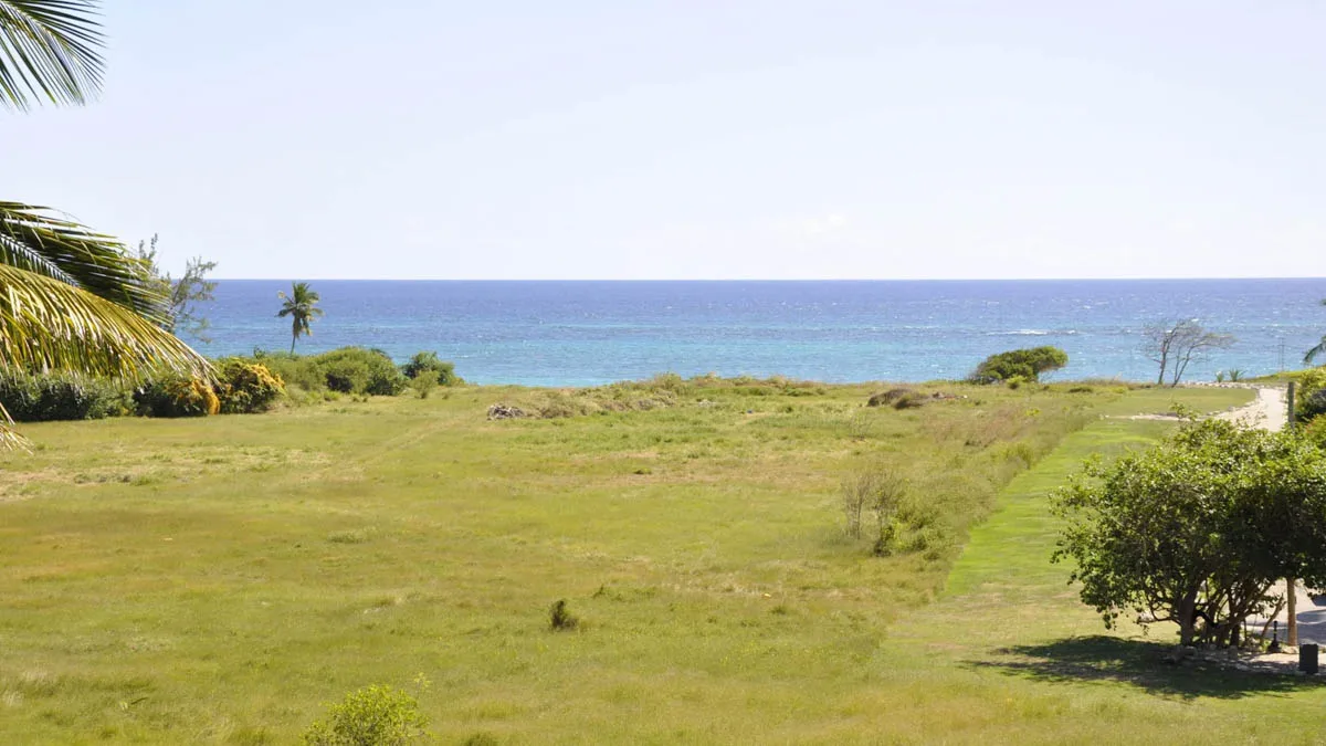 Landsdown | Barbados' South Beachfront Lot, land for sale in Christ Church, Barbados - photograph 6